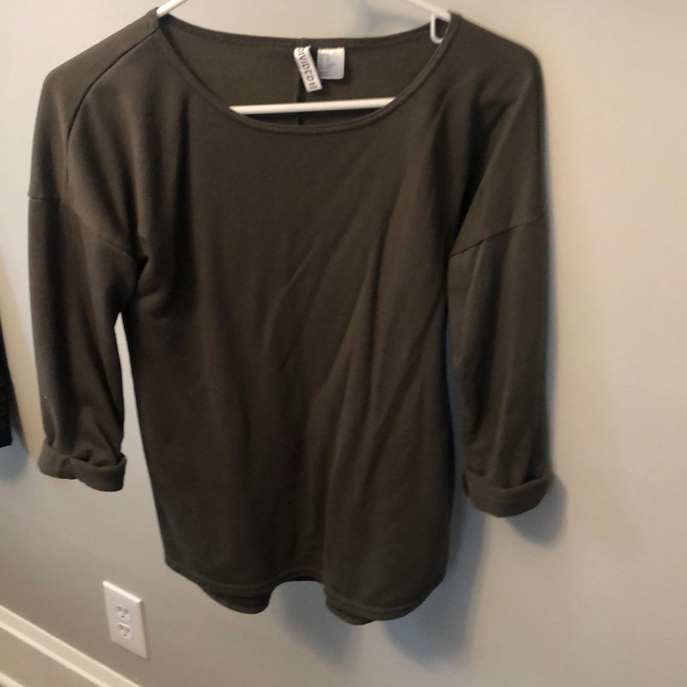 HM Army Green lightweight sweatshirt